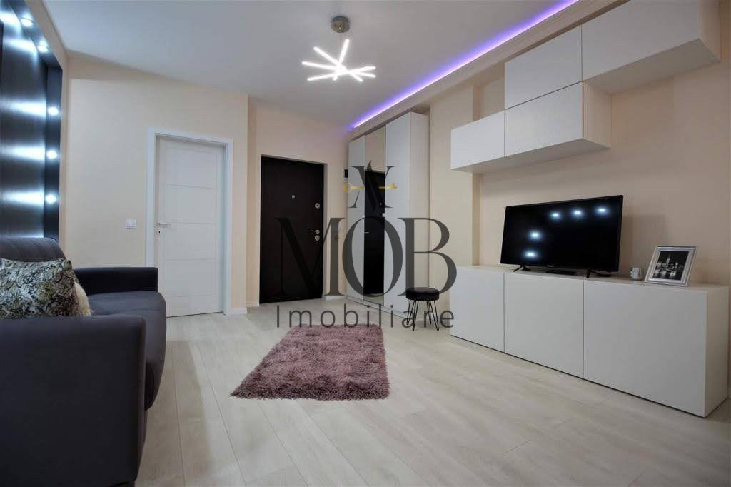 Apartament 2 camere, etaj intermediar, garaj, Zona Semicentrala