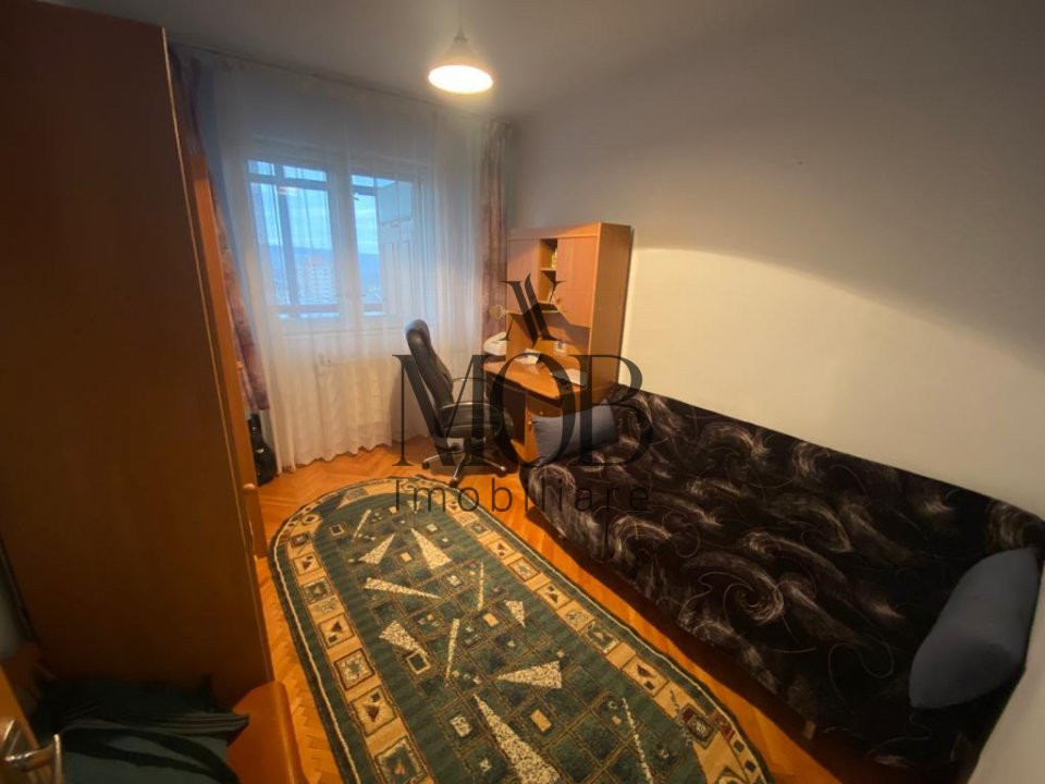 Apartament cu 3 camere decomandate, 2 bai, 2 balcoane, etaj intermediar, Zorilor