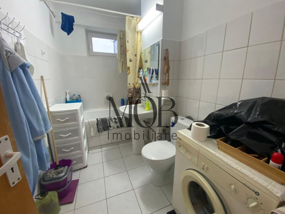 Apartament cu 3 camere decomandate, 2 bai, 2 balcoane, etaj intermediar, Zorilor