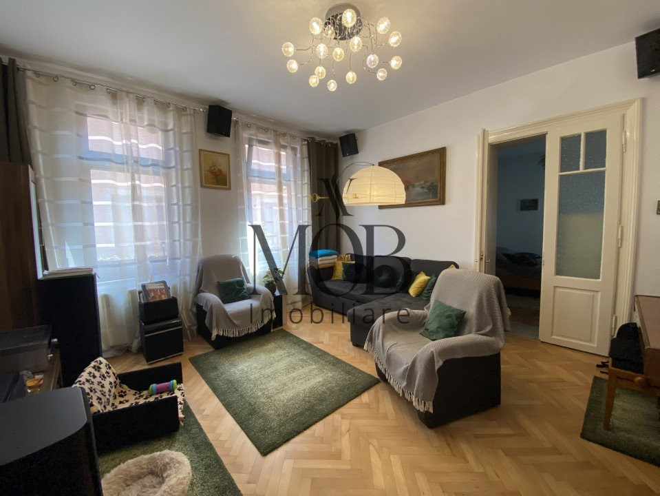 Apartament in VILA, 3 camere, 68 mp, pod, zona Semicentrala