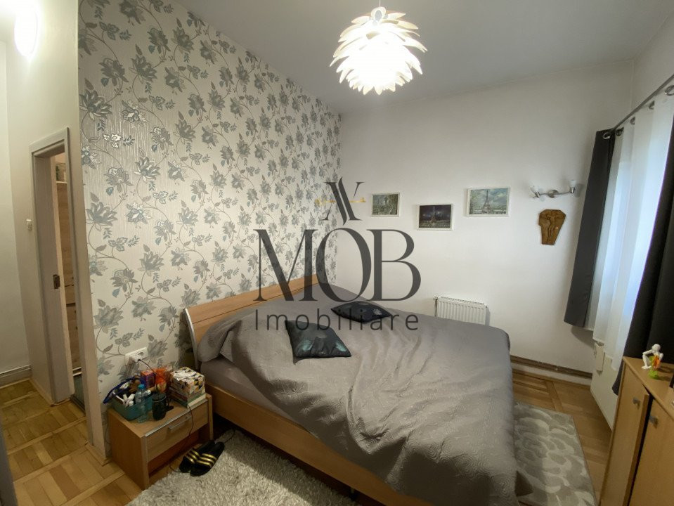 Apartament in VILA, 3 camere, 68 mp, pod, zona Semicentrala