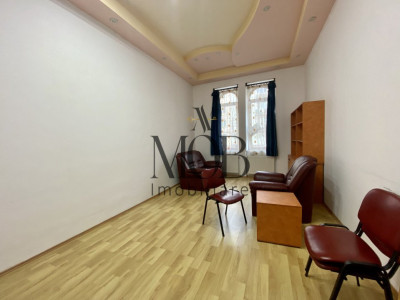 Apartament cu 3 camere, parcare, strada Horea