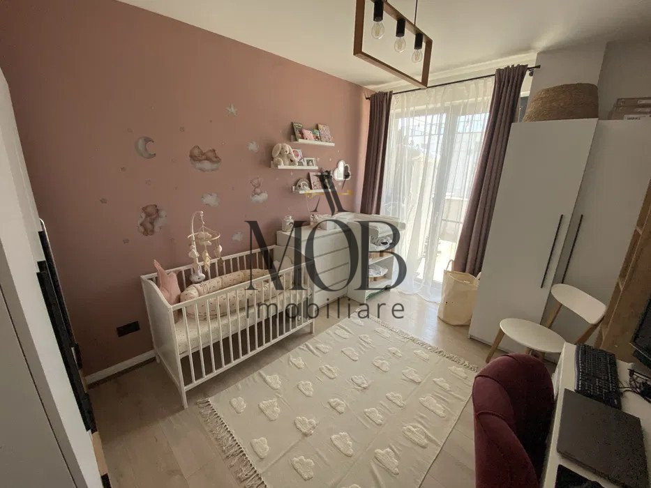 Apartament 3 camere, 2 bai, terasa 85 mp, etaj intermediar, garaj, in Buna Ziua