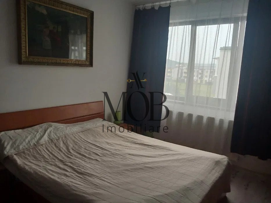 Apartament 3 camere, 2 bai, balcon, parcare, Sesului de Sus