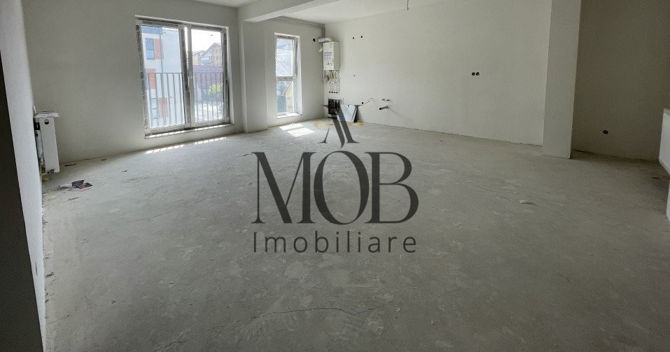 Apartament 2 camere, balcon, etaj intermediar, parcare, zona Eroilor