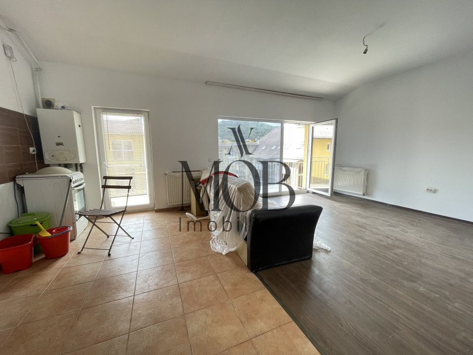 Apartament finisat de 2 camere, 52mp, 2 balcoane, parcare, zona Porii