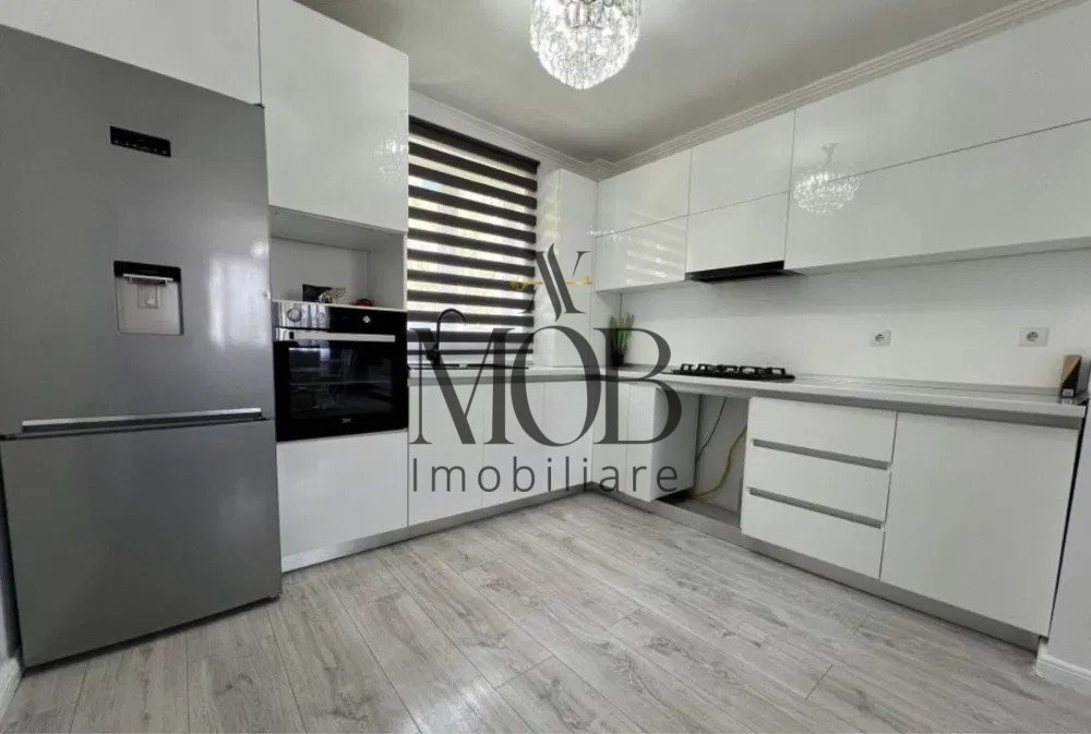 Apartament 3 camere, 61mp, balcon, grădină, parcare, zona Sesul de Sus