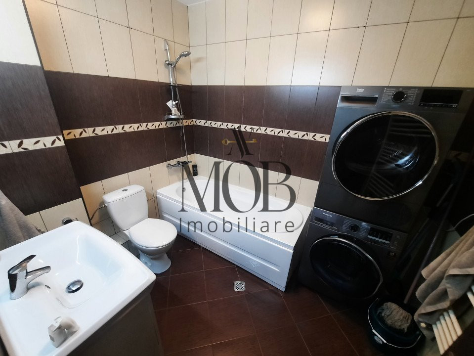 Apartament de 3 camere, 63 mp, parcare, zona strazii Stejarului