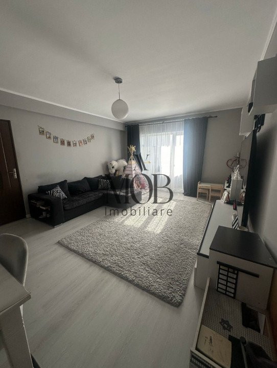 Apartament 2 camere decomandate, etaj intermediar, balcon, parcare, Șesul de Sus