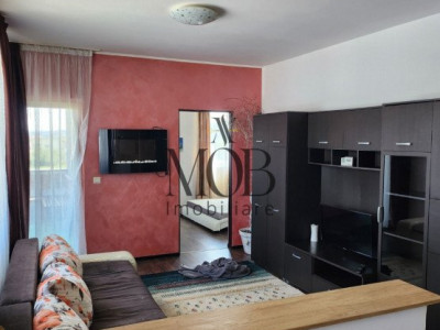 Apartament 2 camere, balcon, parcare, zona Stadionului