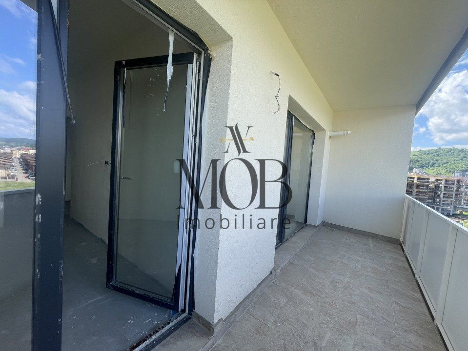 Apartament 2 camere, balcon, etaj intermediar, garaj, Eroilor