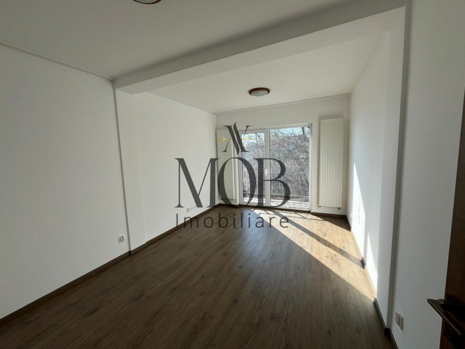 OPORTUNITATE INVESTITIE! Apartament 2 niveluri, 180mp, 5 camere, gradina.