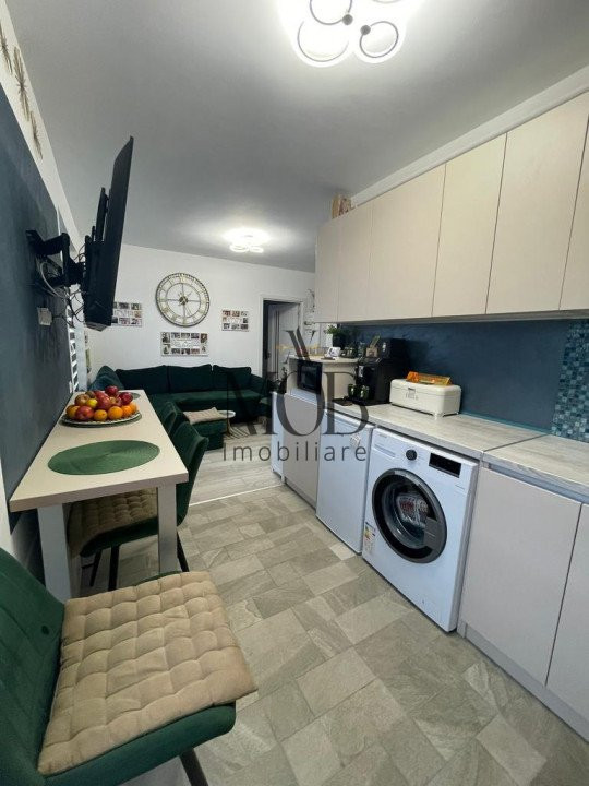 Apartament 2 camere, terasa, etaj intermediar, garaj, zona Teilor