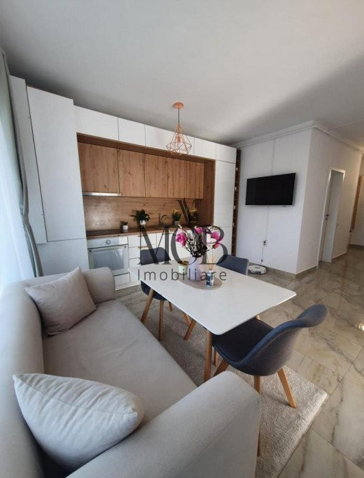 Apartament 3 camere, terasa 26mp