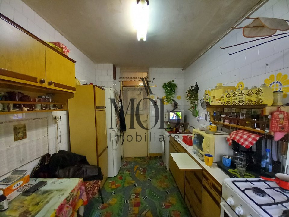 Apartament 3 camere decomandate, 2 bai, Intre Lacuri