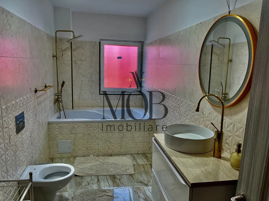 Apartament 2 camere decomandate, 67mp, terasa, parcare, zona Petrom