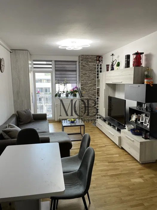 Apartament 3 camere, 2 bai, parcare, zona Iris