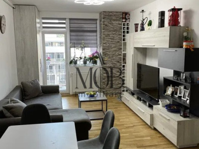 Apartament 3 camere, 2 bai, parcare, zona Iris