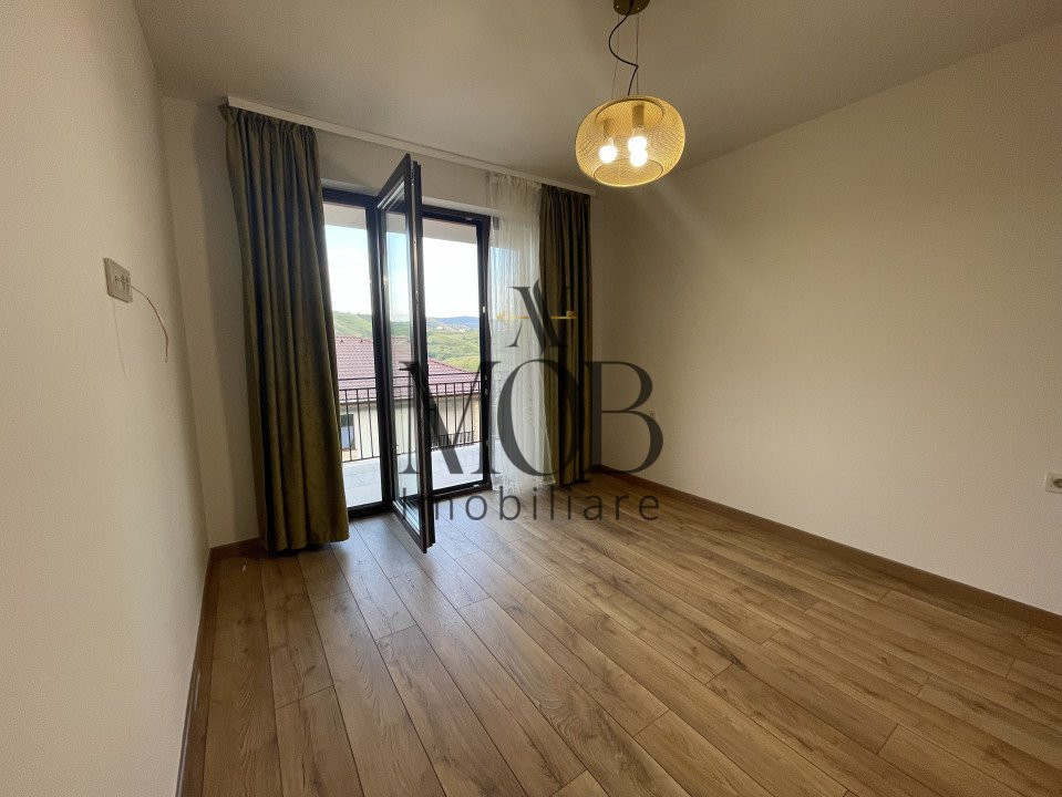 Duplex Exclusivist de 4 camere, teren de 250mp, Floresti