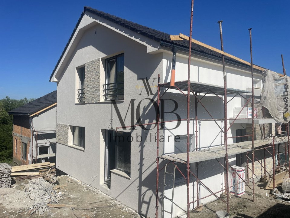 Duplex 4 camere, garaj, curte, Dezmir