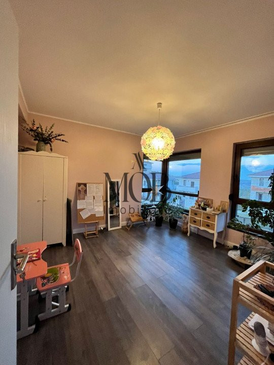 Casa tip duplex cu priveliste si gradina de 400 mp in Borhanci 