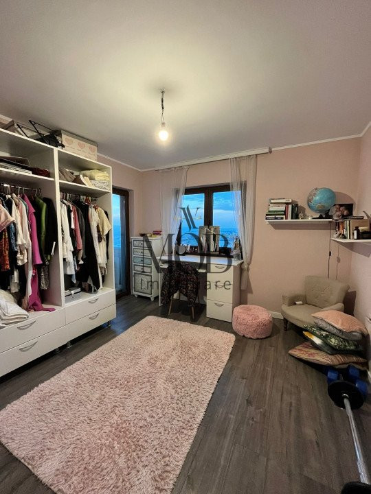 Casa tip duplex cu priveliste si gradina de 400 mp in Borhanci 