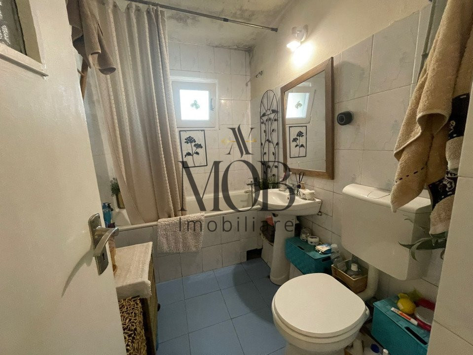 Apartament 3 camere decomandate, 62 MP, Baci zona Regal