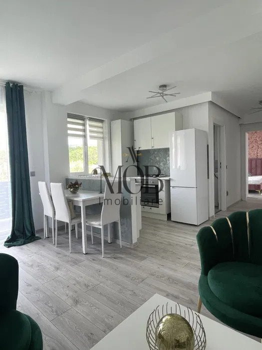 Apartament 3 camere, 50mp, etaj intermediar, balcon, zona Tineretului