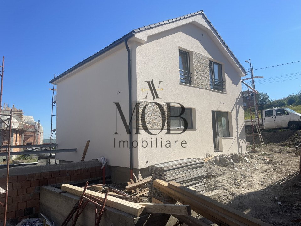 Duplex 4 camere, garaj, curte, Dezmir