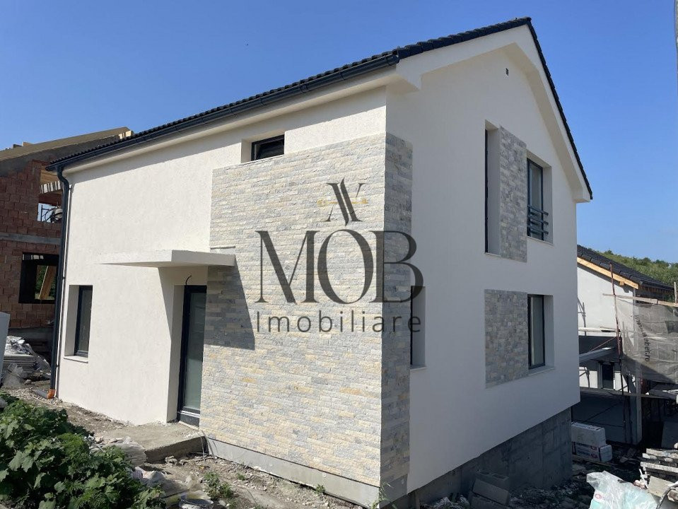 Duplex 4 camere, garaj, curte, Dezmir