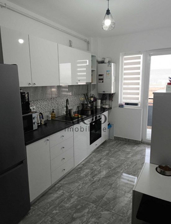 Apartament 3 camere, 61mp, 12mp terasa, Floresti