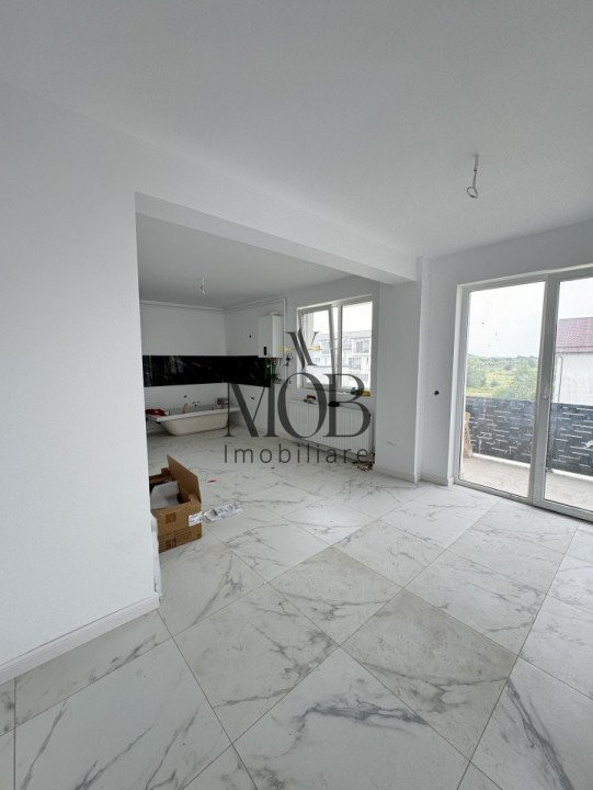 Apartament 3 camere, etaj intermediar, balcon, parcare, Tineretului