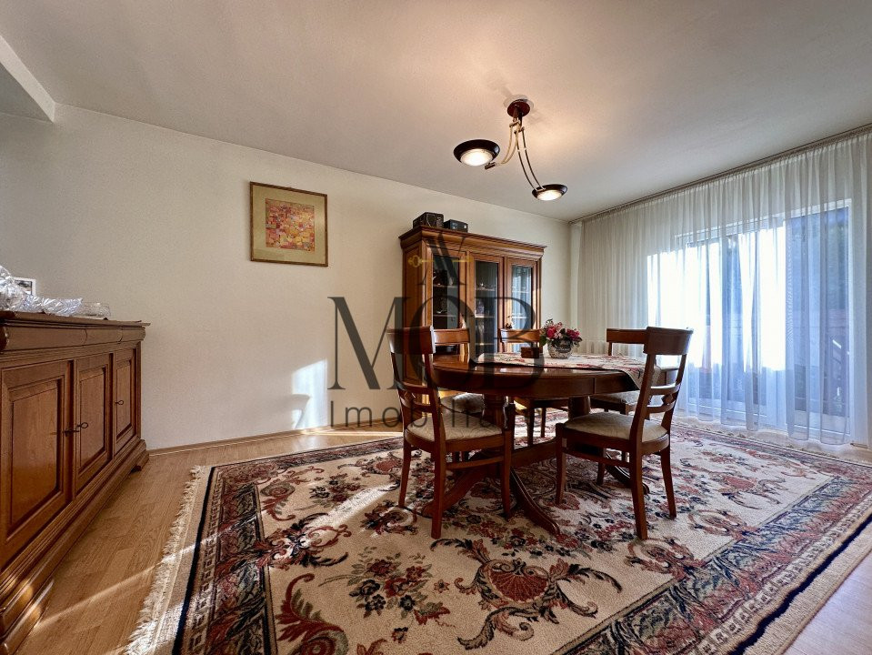 Casa tip duplex, 6 camere, strada Campului