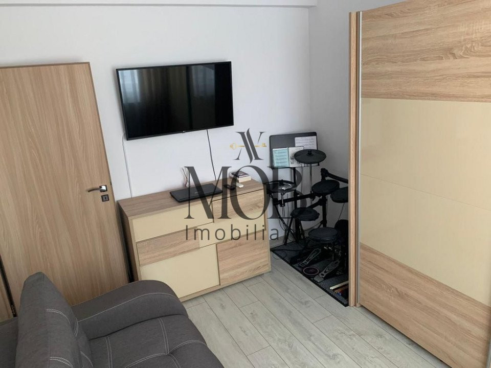 Apartament 3 camere, balcon, etaj intermediar, parcare, Sesul de Sus