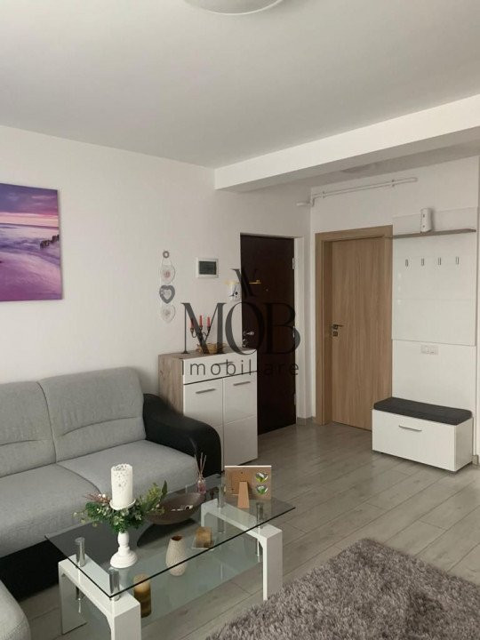 Apartament 3 camere, balcon, etaj intermediar, parcare, Sesul de Sus