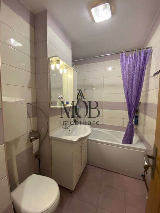 Apartament 3 camere decomandate, etaj intermediar, boxa, Manastur